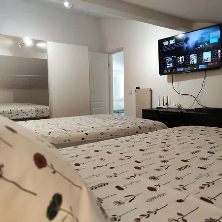 Iva's Cosy Apartment, Sea View And Free Parking Apartamento