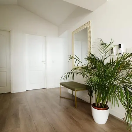 Iva's Cosy Apartment, Sea View And Free Parking * Zadar