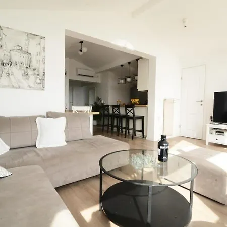 Iva Residence, Sea View And Free Parking Apartment Zadar