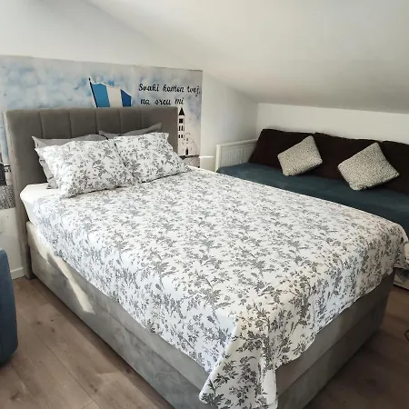 Iva's Cosy Apartment, Sea View And Free Parking * Zadar