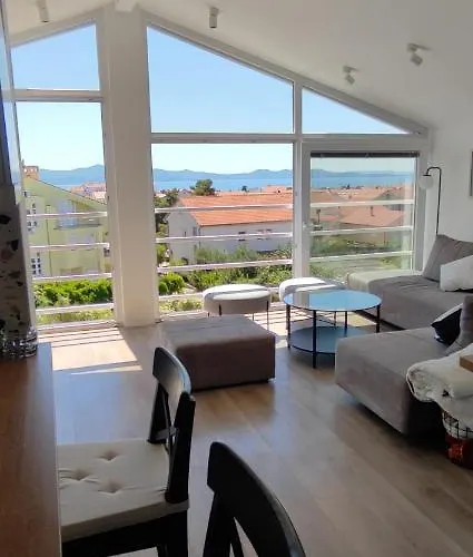 Apartment Iva's Cosy Apartment, Sea View And Free Parking *