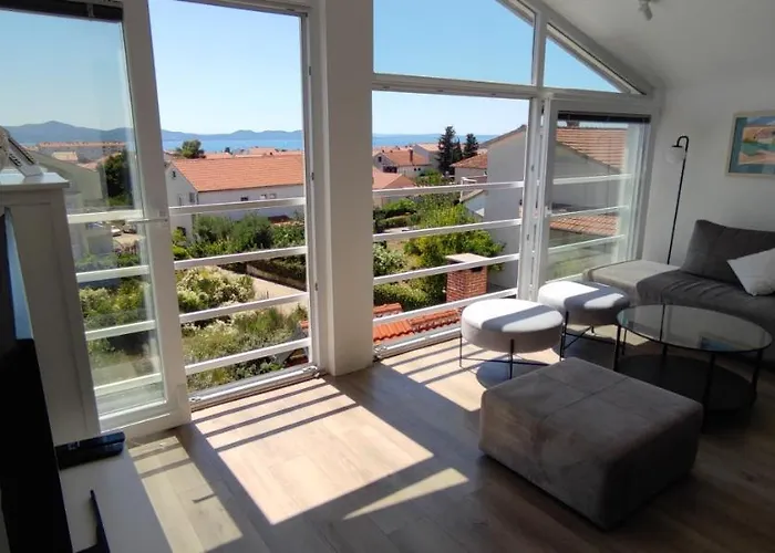 Iva's Cosy Apartment, Sea View And Free Parking Apartment