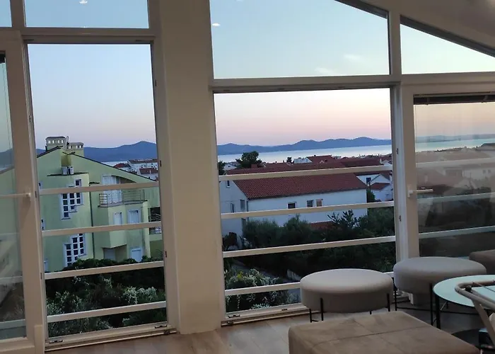 Iva's Cosy Apartment, Sea View And Free Parking Apartment *