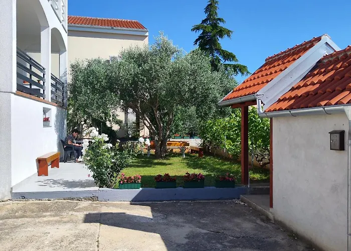 Iva's Cosy Apartment, Sea View And Free Parking * Zadar