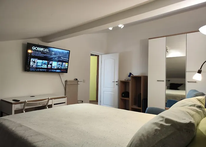 Iva's Cosy Apartment, Sea View And Free Parking * Zadar